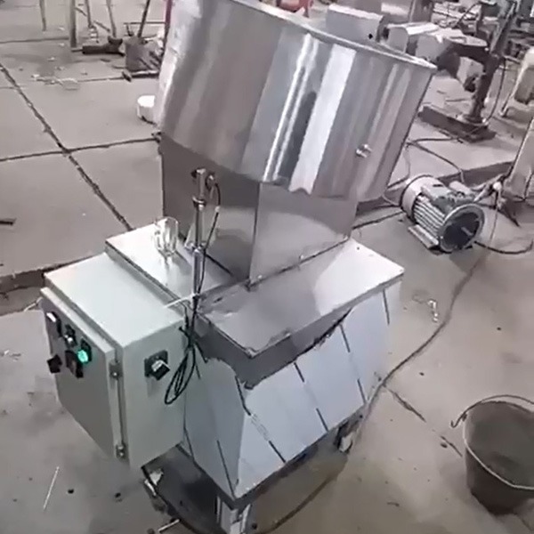 Cans filling machines